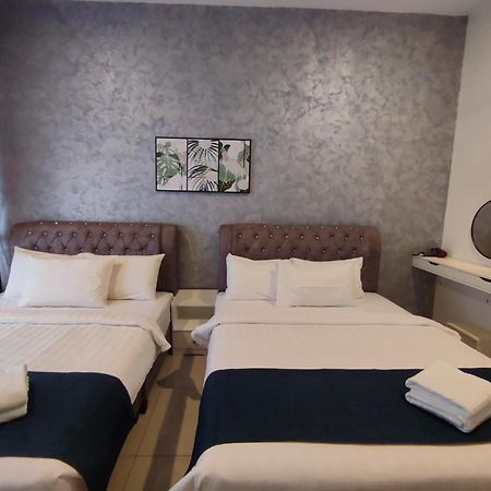 Twin Tower Johor Bahru By Glex Apartamento Exterior foto
