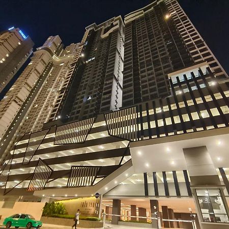 Twin Tower Johor Bahru By Glex Apartamento Exterior foto