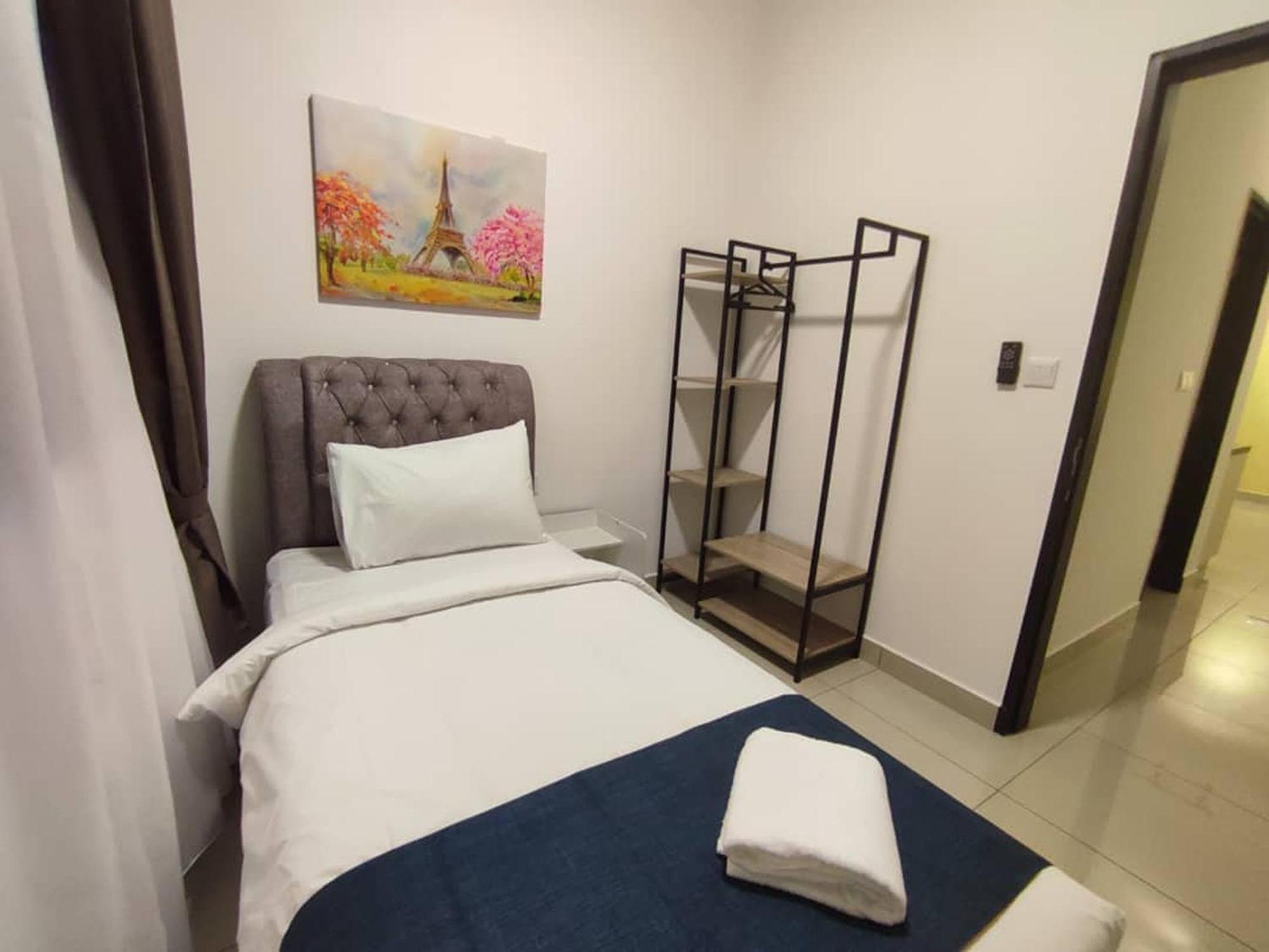Twin Tower Johor Bahru By Glex Apartamento Exterior foto