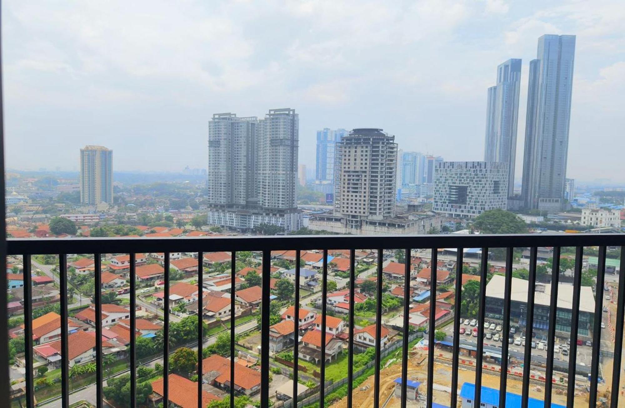 Twin Tower Johor Bahru By Glex Apartamento Exterior foto